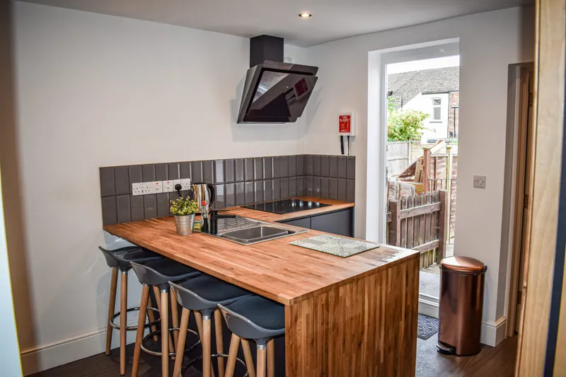 Stylish 2 Bed Terraced House // Sep 2026 - Thumbnail 3